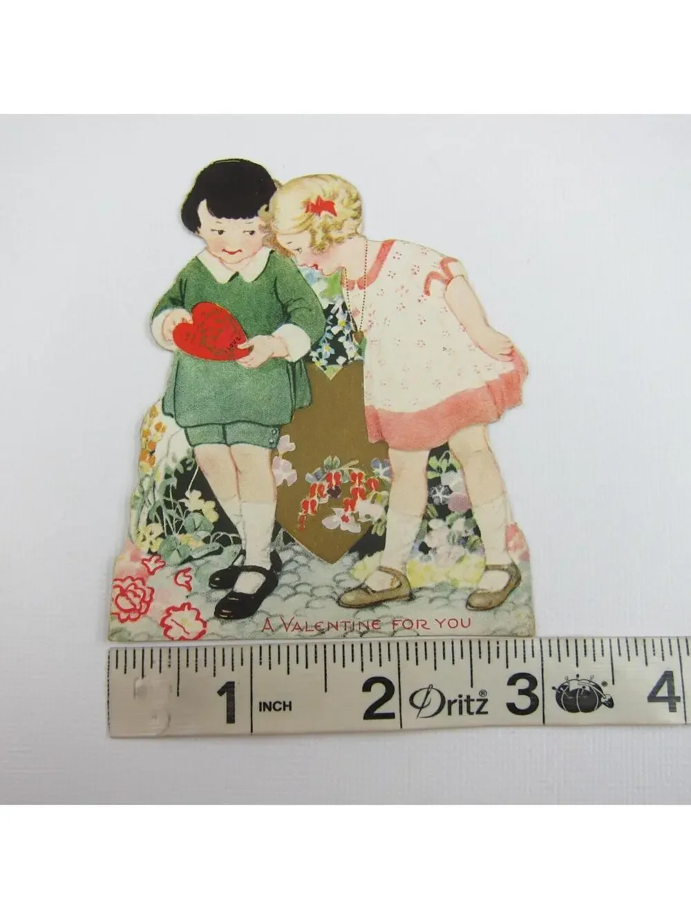 Vintage Valentine Die cut Boy & Blonde Girl 1920s Dress Flowers Red & Gold Heart